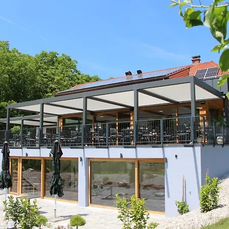 Feriepark Glamping Pec - Halfboard