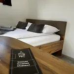 Semesterpark Glamping Pec - Halfboard