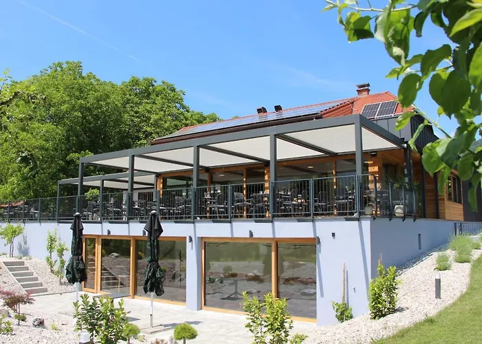 Prázdninový areál Glamping Pec - Halfboard